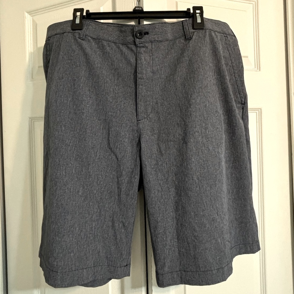 IZOD Micro Poly 9.5” Golf Shorts